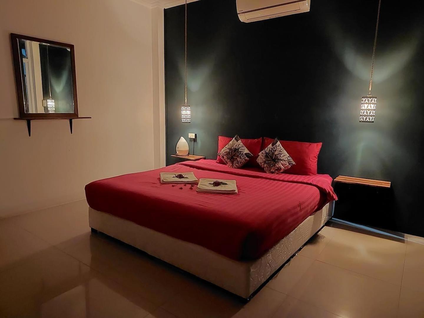 Homestay Le Club - *