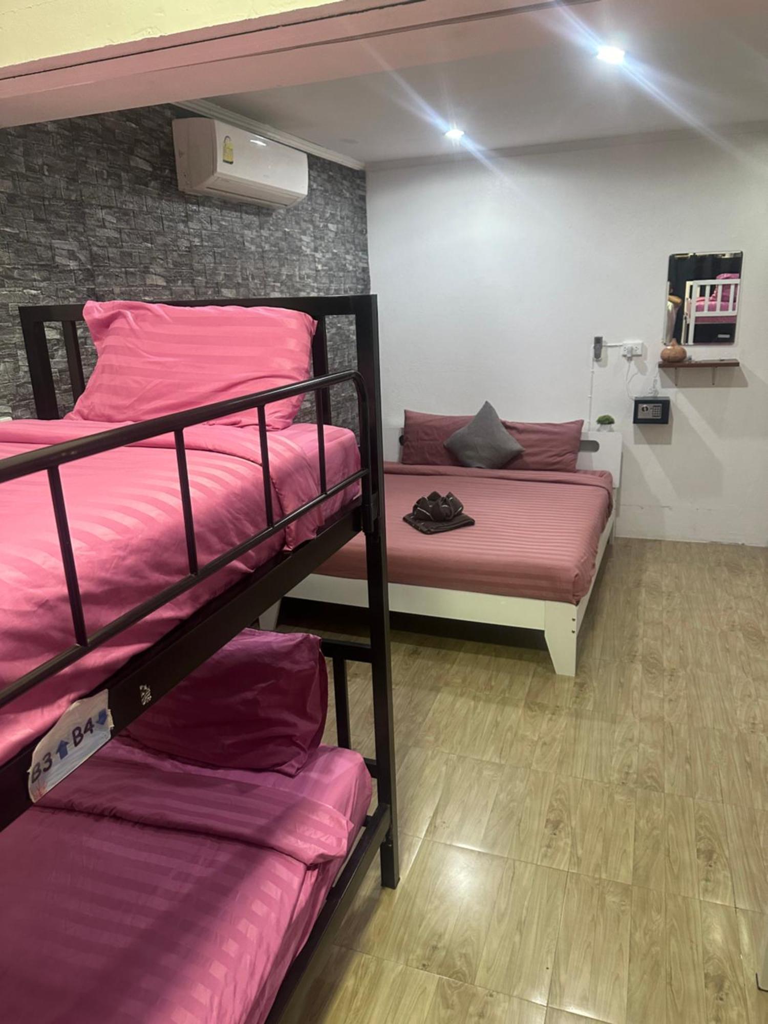 Le Club - Homestay *